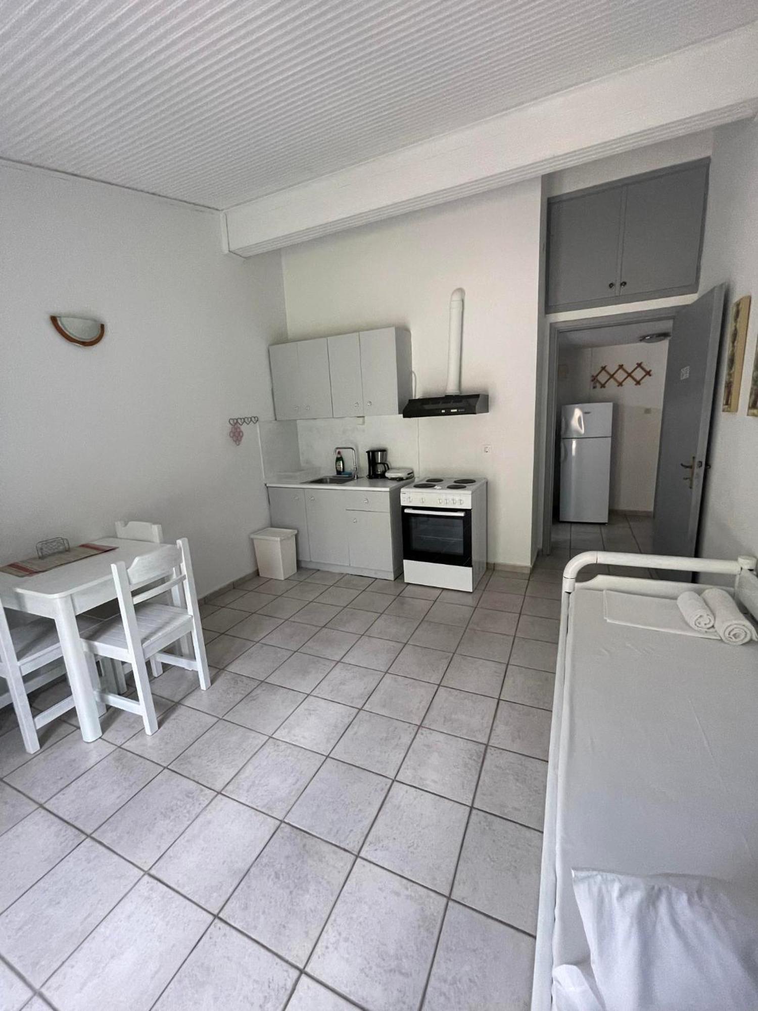Maistrato Apartments Аргостолион Экстерьер фото